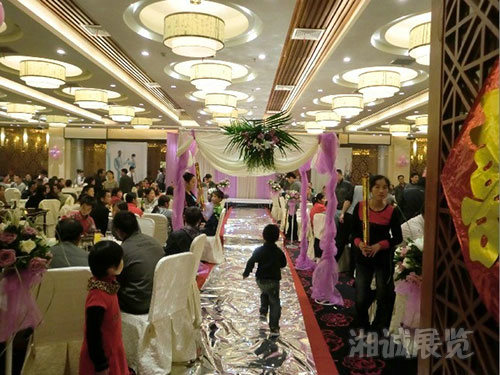 婚慶現(xiàn)場布置